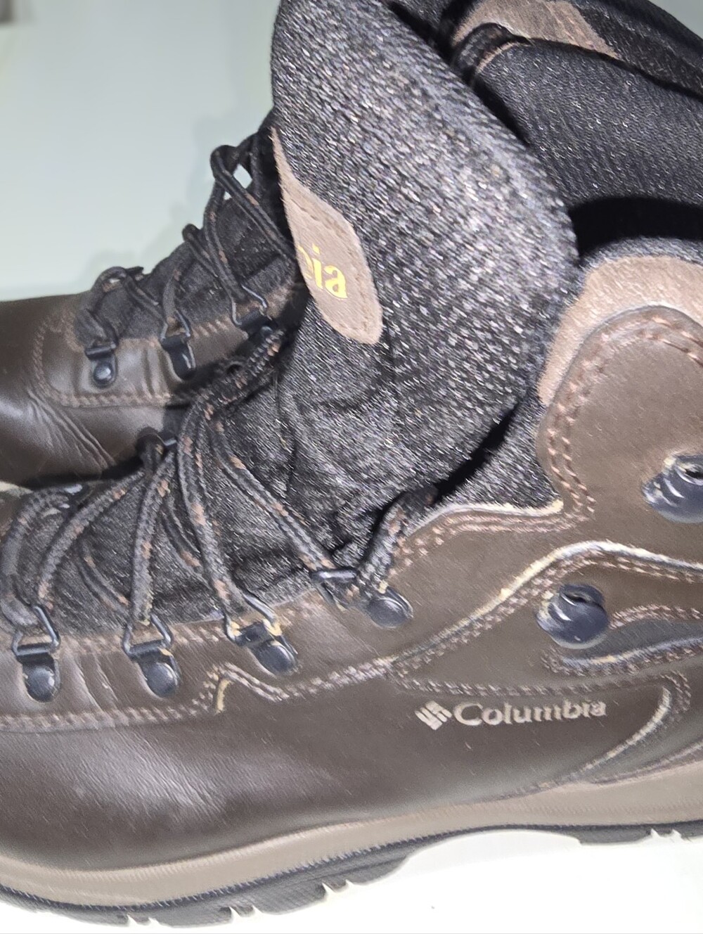 Columbia Men’s Size 10 Waterproof Leather Hiking Boots Brown Omni-Grip YM5198 - Picture 2 of 7